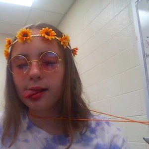 Meet your Posher, Ava